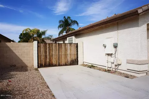 2052 E Willow Wick Rd, Gilbert, AZ 85296 photo 17