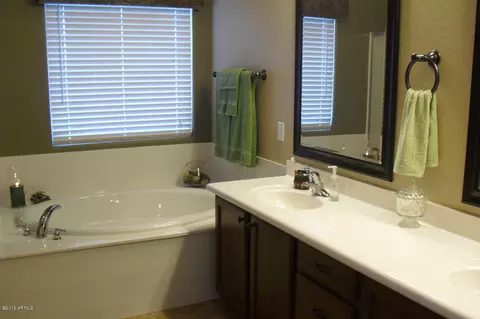 3074 E Maplewood St, Gilbert, AZ 85297 photo 29