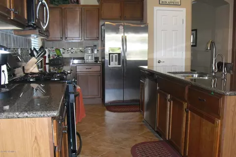 3074 E Maplewood St, Gilbert, AZ 85297 photo 13