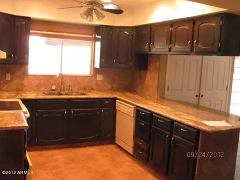 3839 E Sunnyside Dr, Phoenix, AZ 85028 photo 5