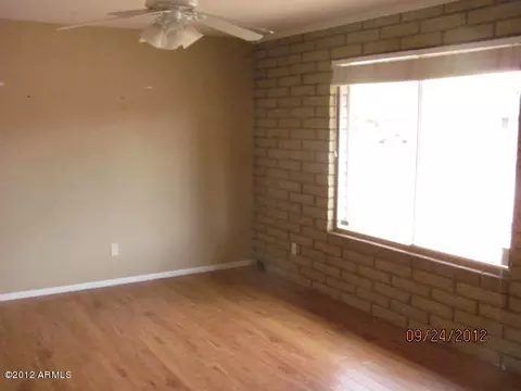 3839 E Sunnyside Dr, Phoenix, AZ 85028 photo 3