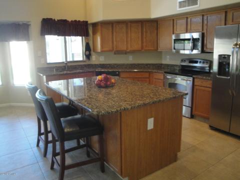 890 E Betsy Ln, Gilbert, AZ 85296 photo 2