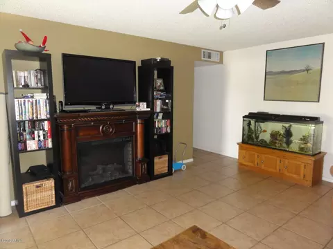 3619 E Ludlow Dr, Phoenix, AZ 85032 photo 3