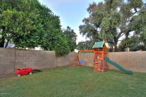 120 E Glenn Dr, Phoenix, AZ 85020 photo 9