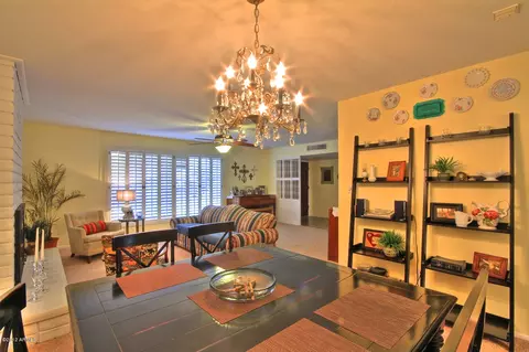 120 E Glenn Dr, Phoenix, AZ 85020 photo 3