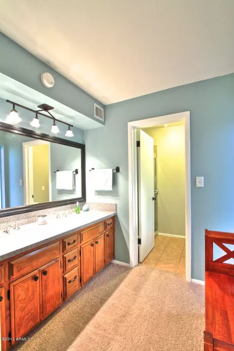 120 E Glenn Dr, Phoenix, AZ 85020 photo 11