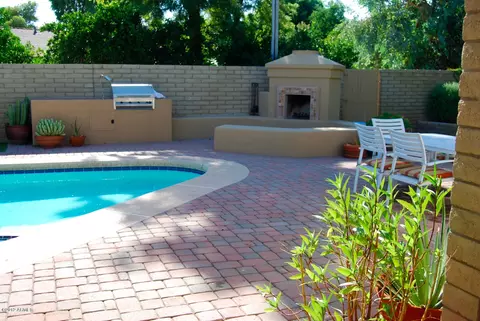5202 N 34th Pl, Phoenix, AZ 85018 photo 2
