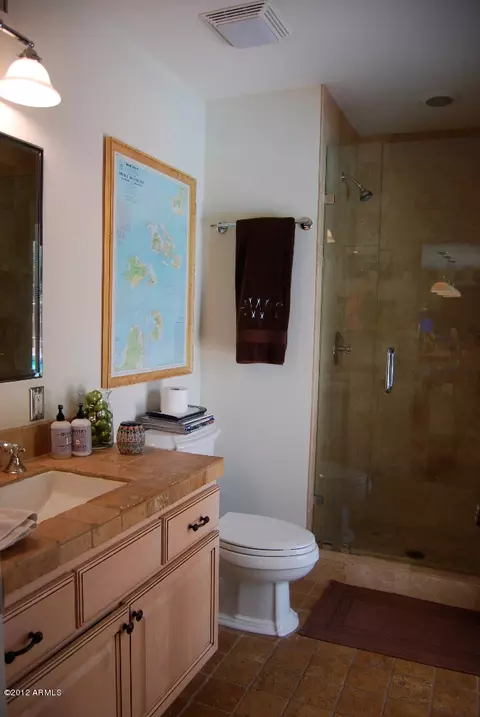 5202 N 34th Pl, Phoenix, AZ 85018 photo 9
