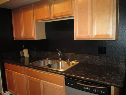 740 W Elm St #265, Phoenix, AZ 85013 photo 3