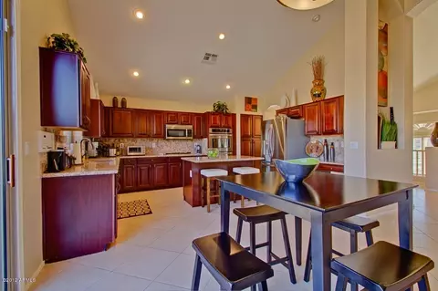 148 E Frances Ln, Gilbert, AZ 85295 photo 11