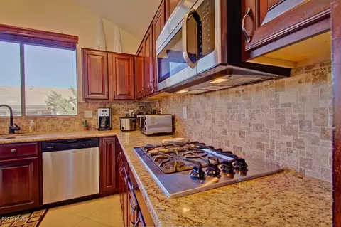 148 E Frances Ln, Gilbert, AZ 85295 photo 9
