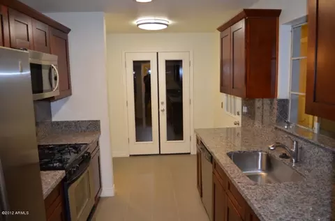 235 E Butler Dr, Phoenix, AZ 85020 photo 9