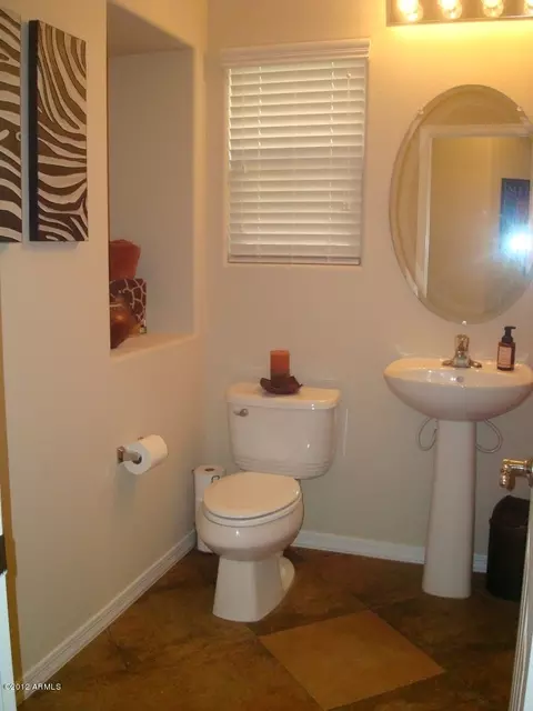 3972 E Cat Balue Dr, Phoenix, AZ 85050 photo 15