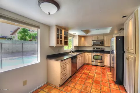 5511 E Cambridge Ave, Phoenix, AZ 85008 photo 7