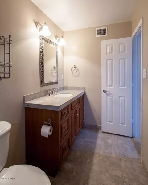 4223 E Weldon Ave, Phoenix, AZ 85018 photo 11