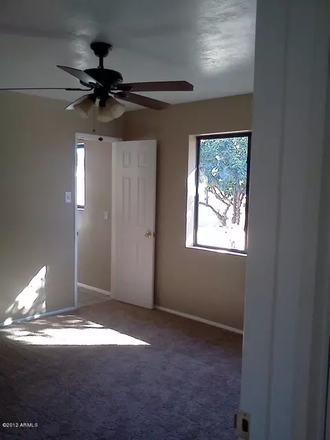 3041 Earll Dr, Phoenix, AZ 85016 photo 3