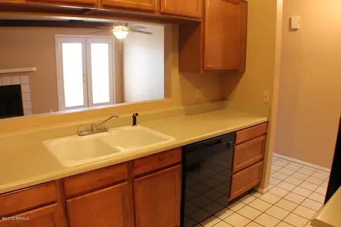 4159 E Huntington Dr, Phoenix, AZ 85040 photo 6