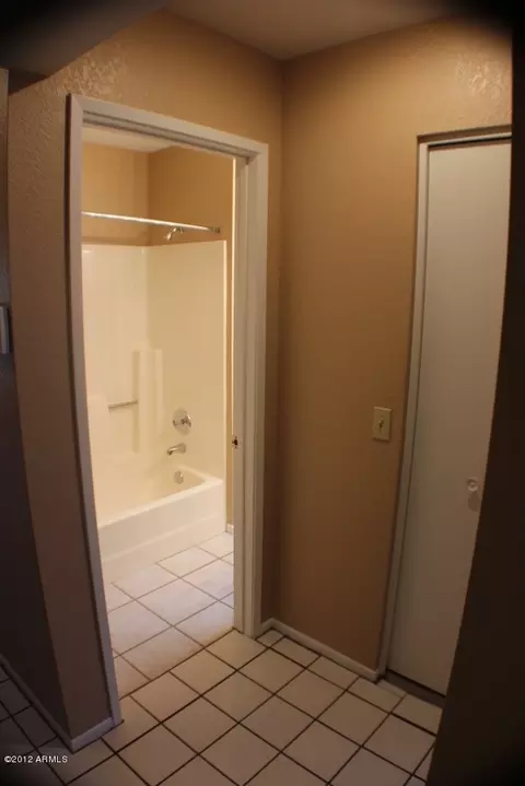 4159 E Huntington Dr, Phoenix, AZ 85040 photo 9