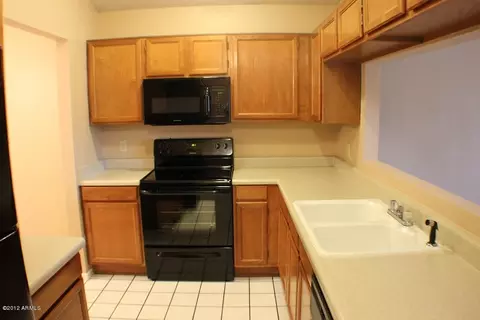 4159 E Huntington Dr, Phoenix, AZ 85040 photo 5