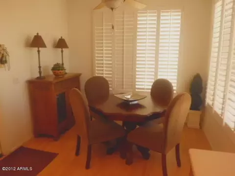 5726 E Grove Cir, Mesa, AZ 85206 photo 8