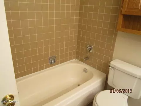 3434 E Laurel Ln, Phoenix, AZ 85028 photo 9