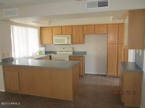 3434 E Laurel Ln, Phoenix, AZ 85028 photo 11