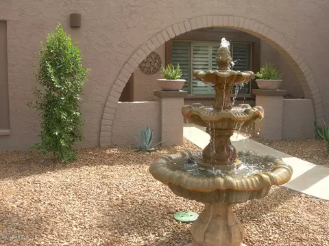 2909 E Claire Dr, Phoenix, AZ 85032 photo 7