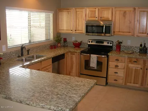 2909 E Claire Dr, Phoenix, AZ 85032 photo 4
