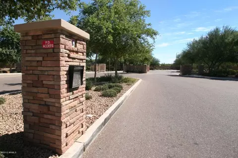 1747 E Azalea Dr, Gilbert, AZ 85298 photo 5