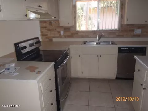 605 Ellis Dr, Tempe, AZ 85282 photo 4