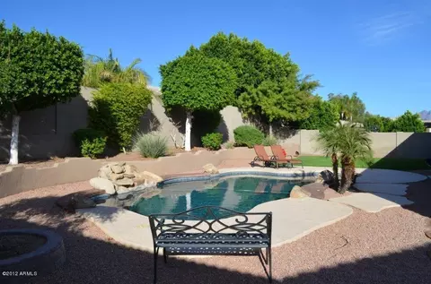 9354 E Hillview Cir, Mesa, AZ 85207 photo 5