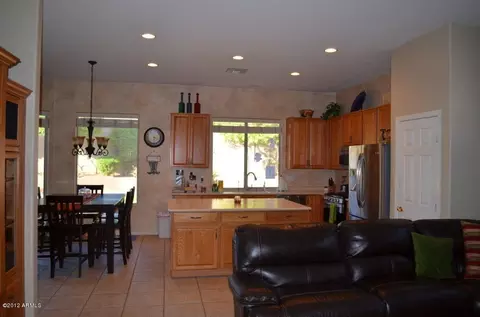 9354 E Hillview Cir, Mesa, AZ 85207 photo 7