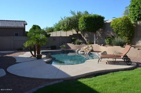 9354 E Hillview Cir, Mesa, AZ 85207 photo 2