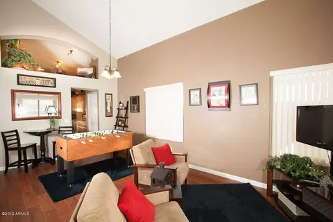 886 E Jasper Dr, Gilbert, AZ 85296 photo 4