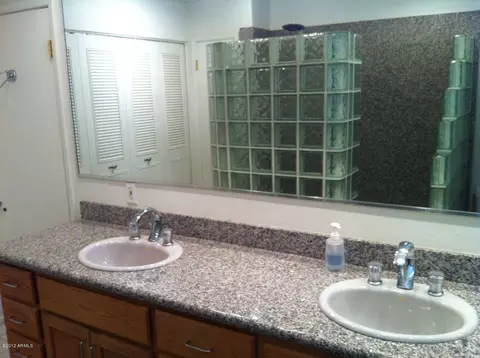 3930 E Mercer Ln, Phoenix, AZ 85028 photo 9
