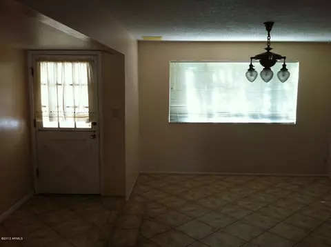 3930 E Mercer Ln, Phoenix, AZ 85028 photo 2
