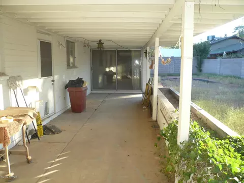 3922 E Becker Ln, Phoenix, AZ 85028 photo 5