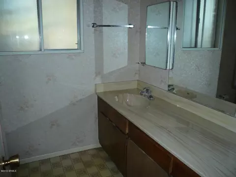 3922 E Becker Ln, Phoenix, AZ 85028 photo 11