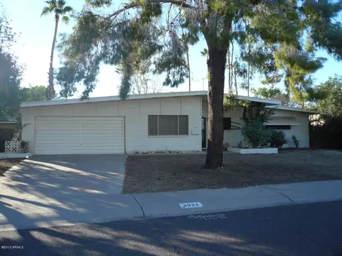3922 E Becker Ln, Phoenix, AZ 85028 photo 2