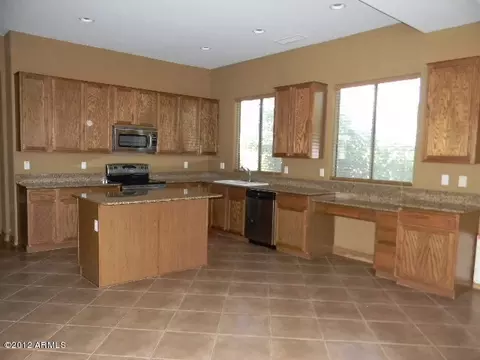 10432 E Medina Ave, Mesa, AZ 85209 photo 5