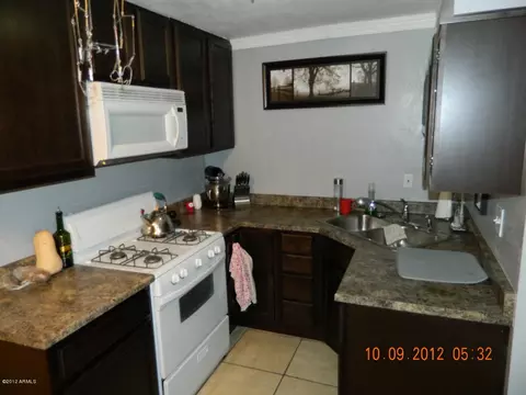 4521 N 8th St, Phoenix, AZ 85014 photo 2
