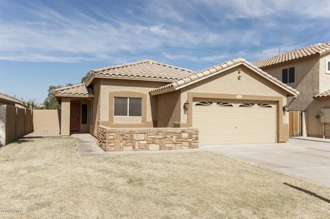 644 E Cantebria Dr, Gilbert, AZ 85296 photo 1