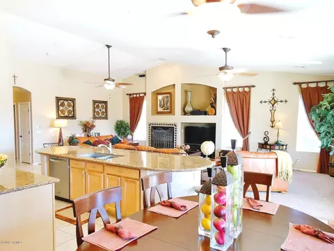 7911 E Kael St, Mesa, AZ 85207 photo 4