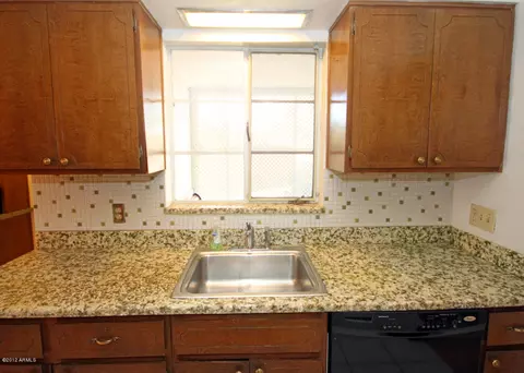4201 E Flower St, Phoenix, AZ 85018 photo 11