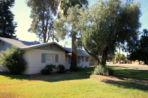 4201 E Flower St, Phoenix, AZ 85018 photo 2