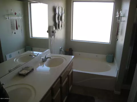 688 S Jacob St, Gilbert, AZ 85296 photo 12