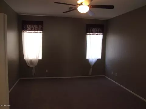 834 S Colonial Dr, Gilbert, AZ 85296 photo 4