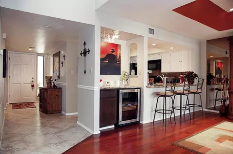 2434 E Palo Verde Dr, Phoenix, AZ 85016 photo 3
