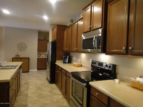 2827 E Isaiah Ave, Gilbert, AZ 85298 photo 11