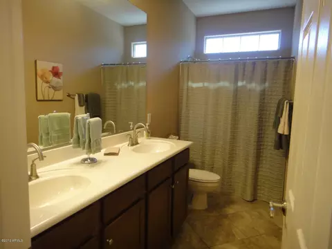 2827 E Isaiah Ave, Gilbert, AZ 85298 photo 23